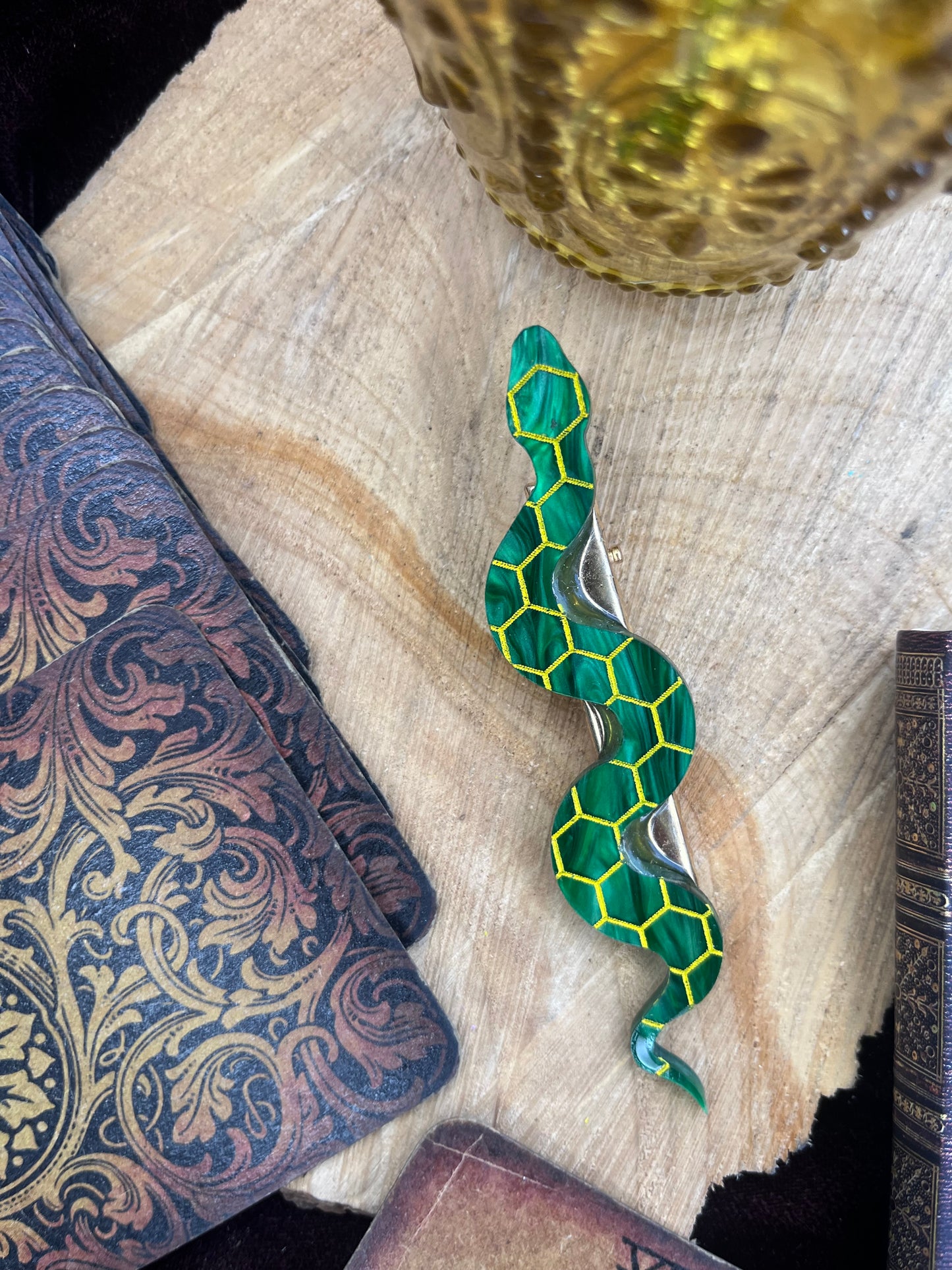 Serpent large hair clips