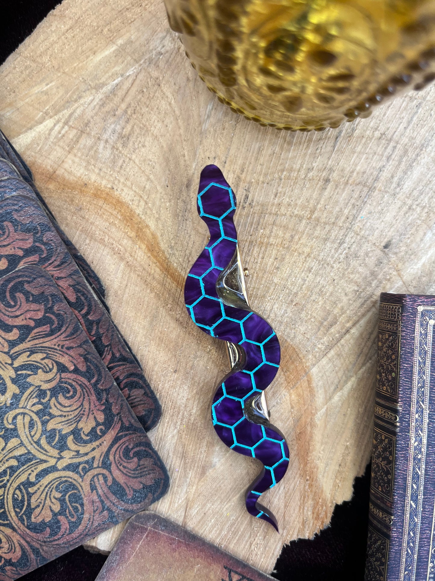 Serpent large hair clips